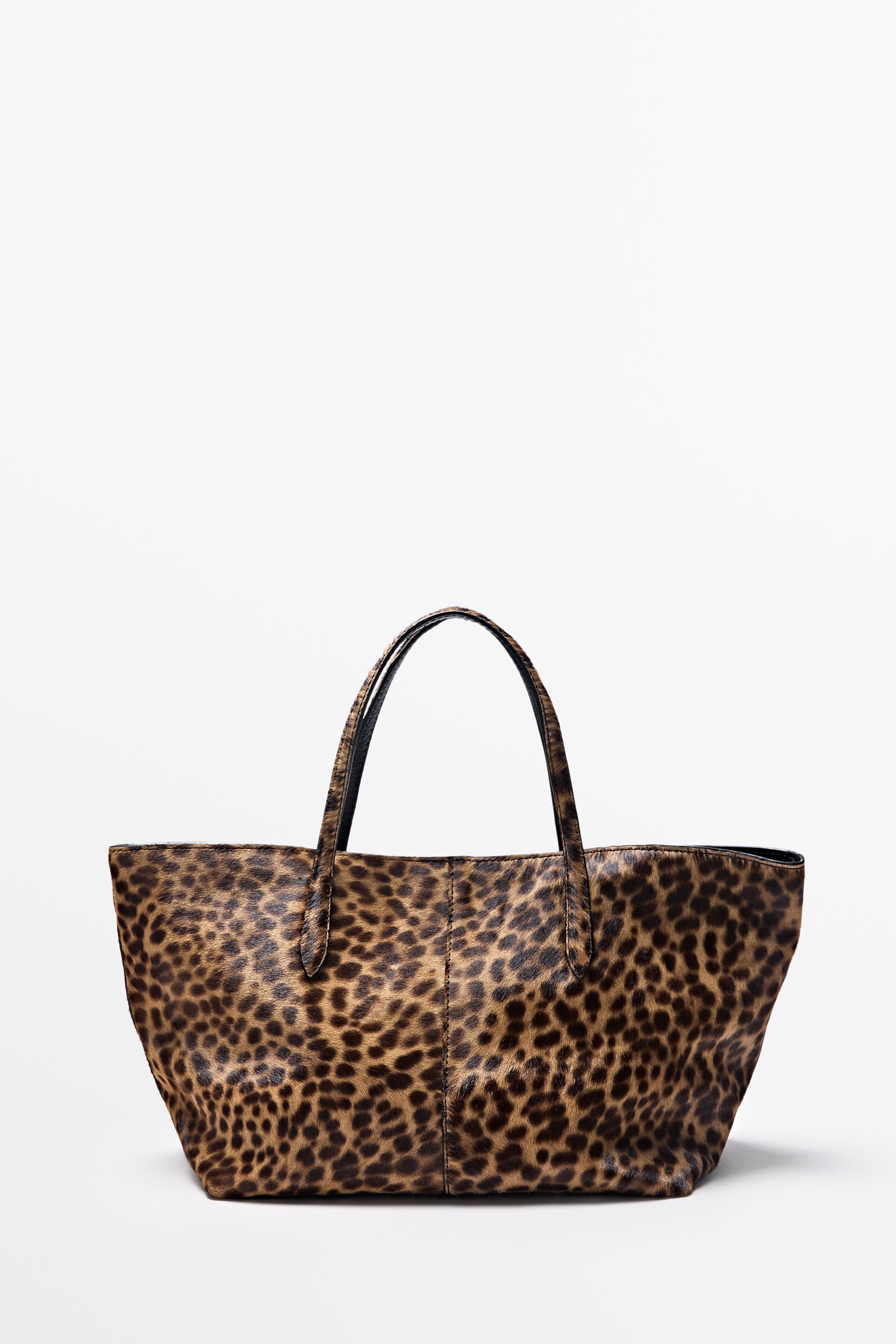 Medium leather tote bag with fur